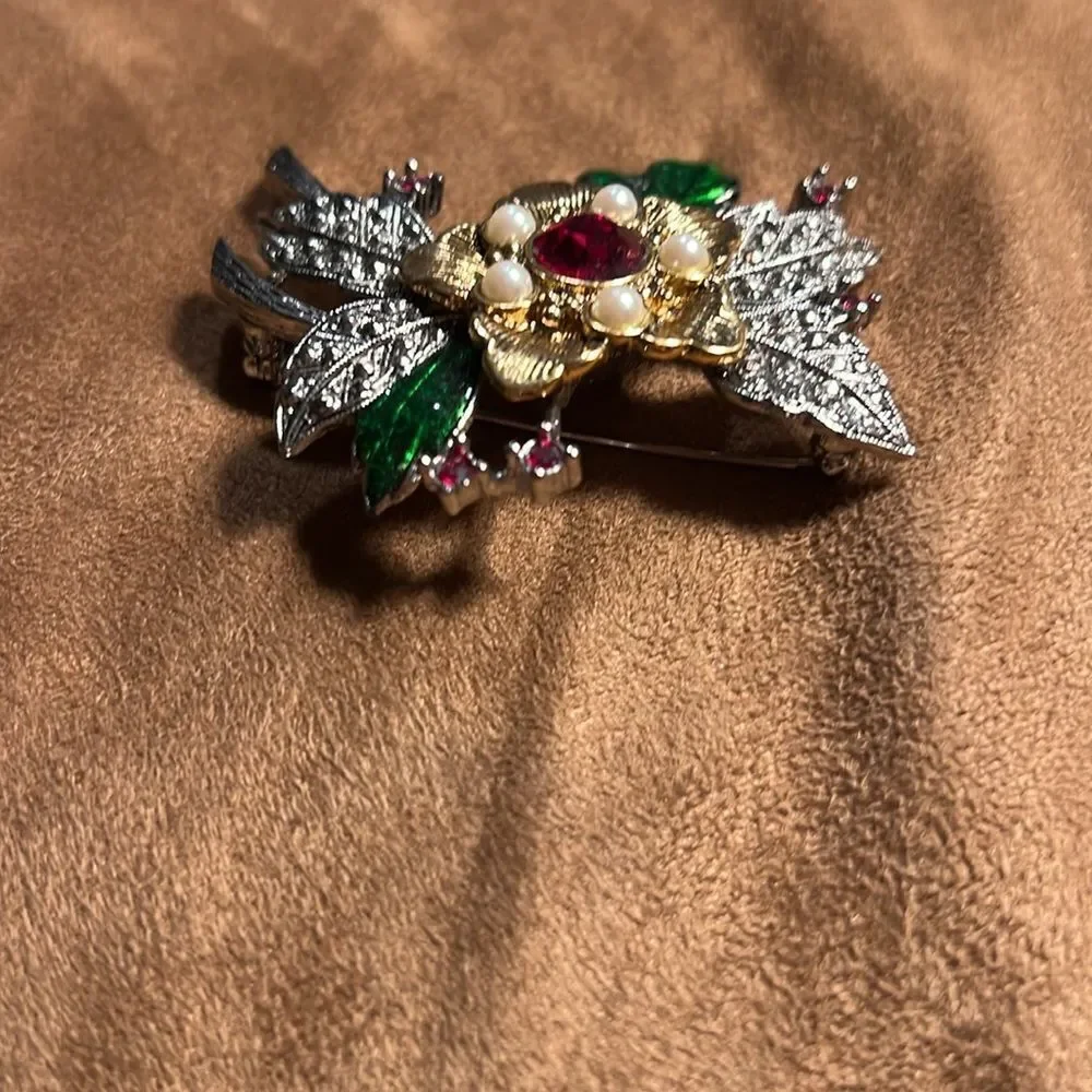 Vintage Enamel Rhinestone Pearl Christmas Poinsettia 1992 Brooch Signed Avon